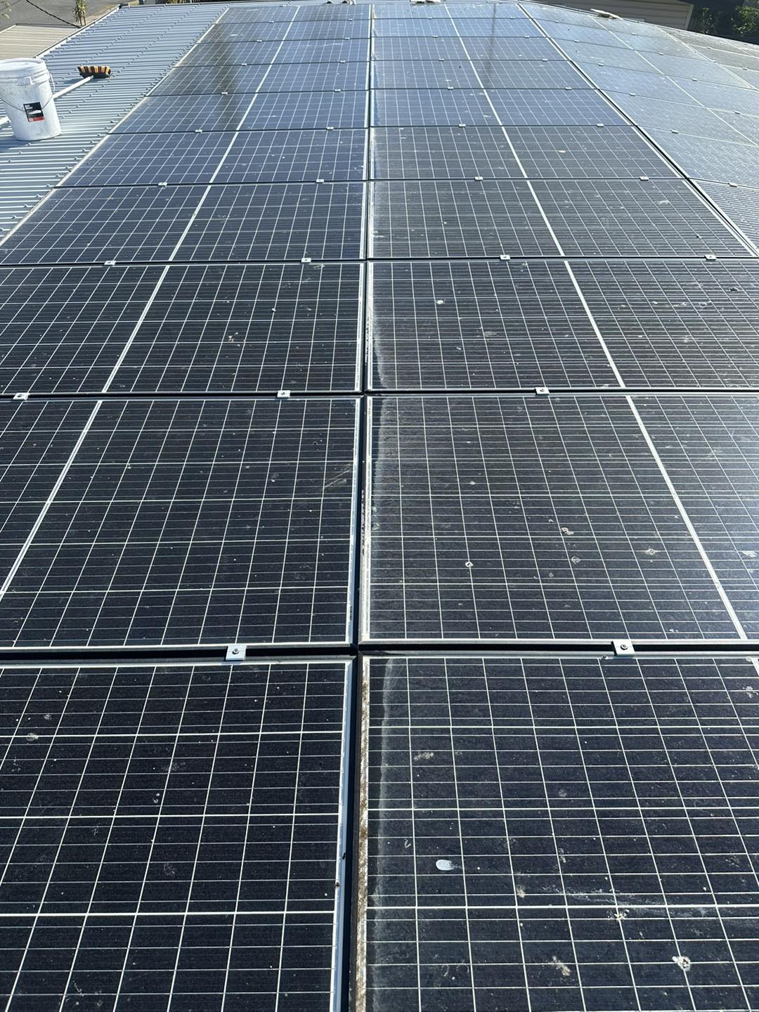 rockhampton solar panel cleaning